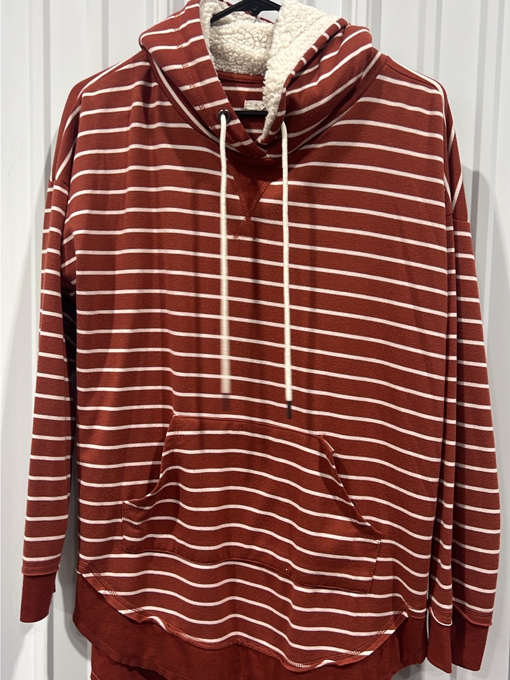 Women's Striped Rust Sherpa-Trim Hoodie
